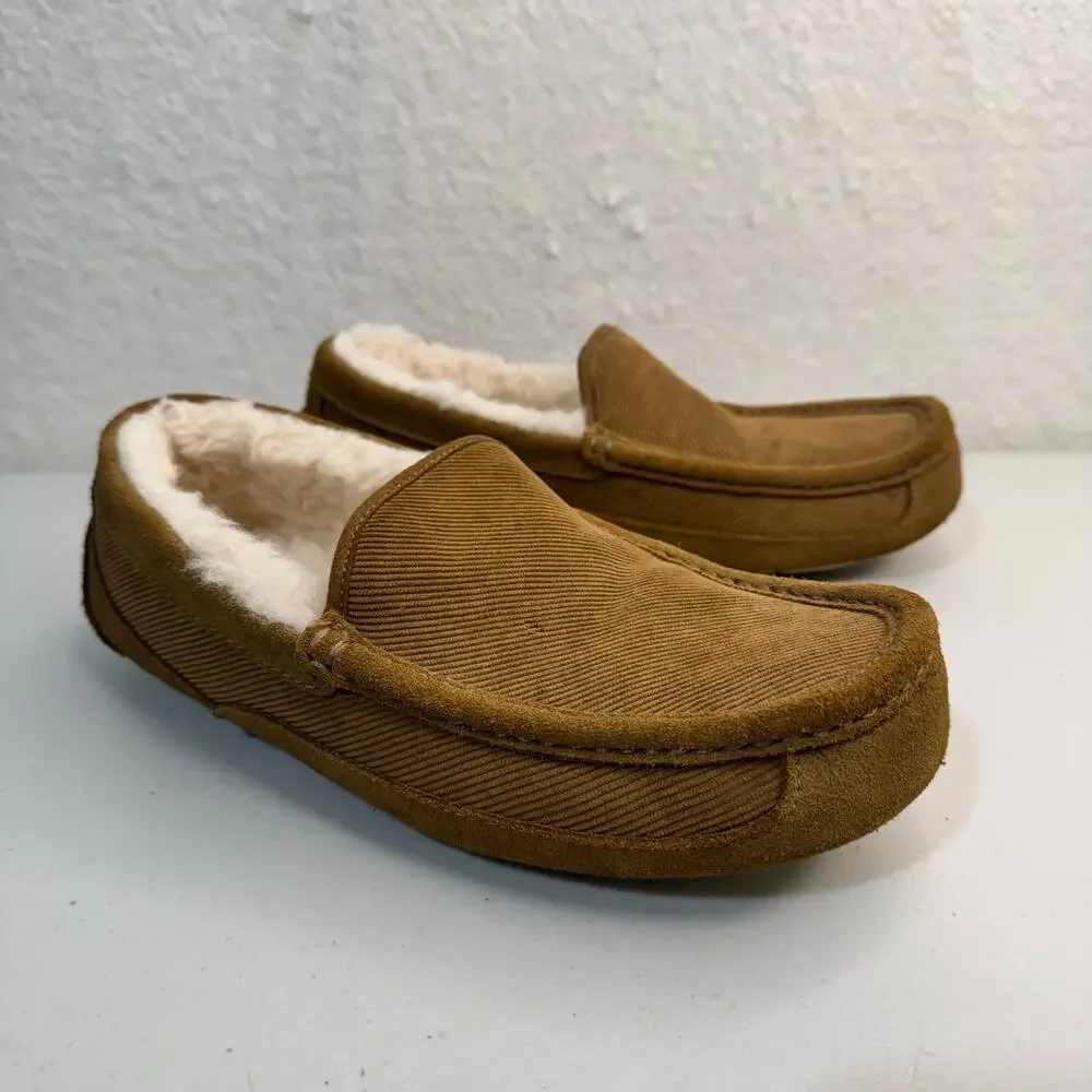 UGG Men’s Ascot Corduroy II Chestnut Sheepskin Suede Shearling Slippers Size 10